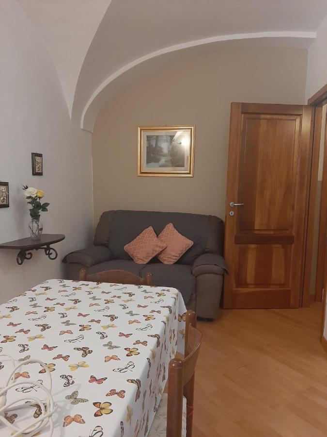 Alloggi Piazza Umberto Primo Pacentro Luaran gambar